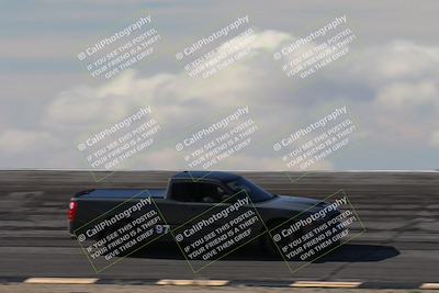 media/Jan-04-2026-SCCA SD (Sun) [[defc442887]]/2-Intermediate 1 Group/Session 2 Bowl Speed Pans/